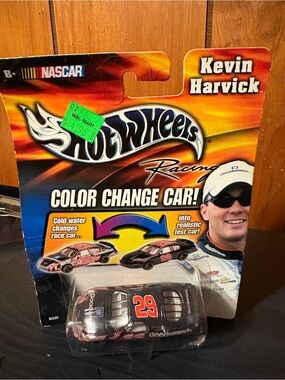 Hot Wheels Racing 1:64 Kevin Harvick #29 2003 GM Goodwrench Monte Carlo